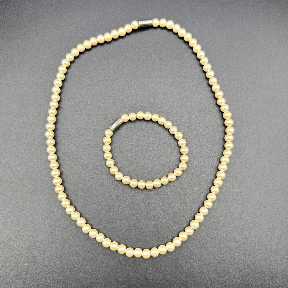 Vintage Faux Pearl Necklace & Bracelet Set Ivory Beaded Magnetic Clasp Classic